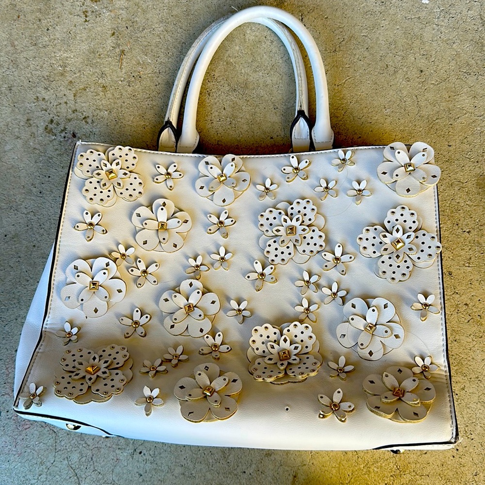 Nine West flower purse